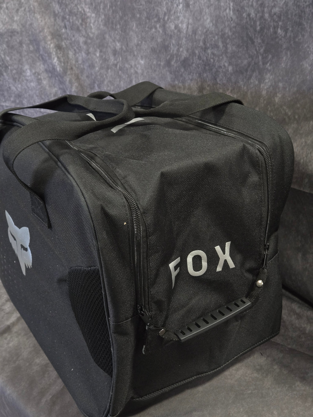 V3 MAGNETIC HELMET [BLK] W/ BAG