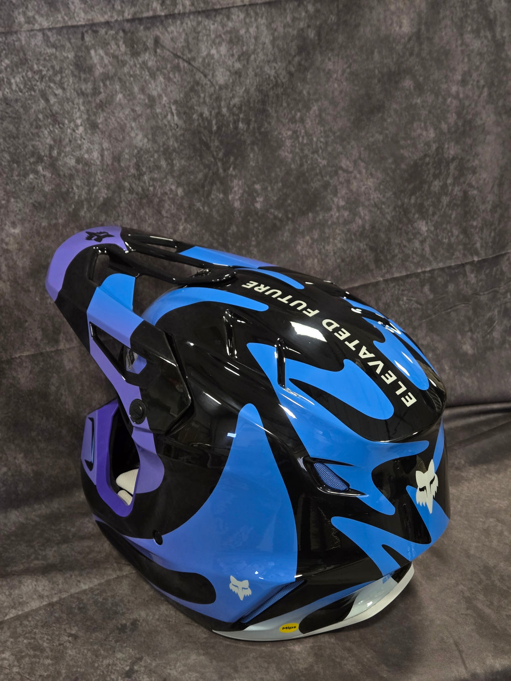 V3 MAGNETIC HELMET [BLK] W/ BAG