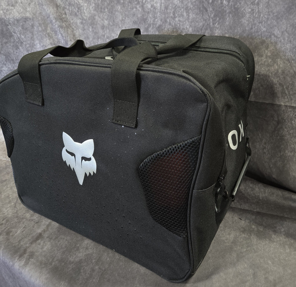 V3 MAGNETIC HELMET [WHT] W/ BAG