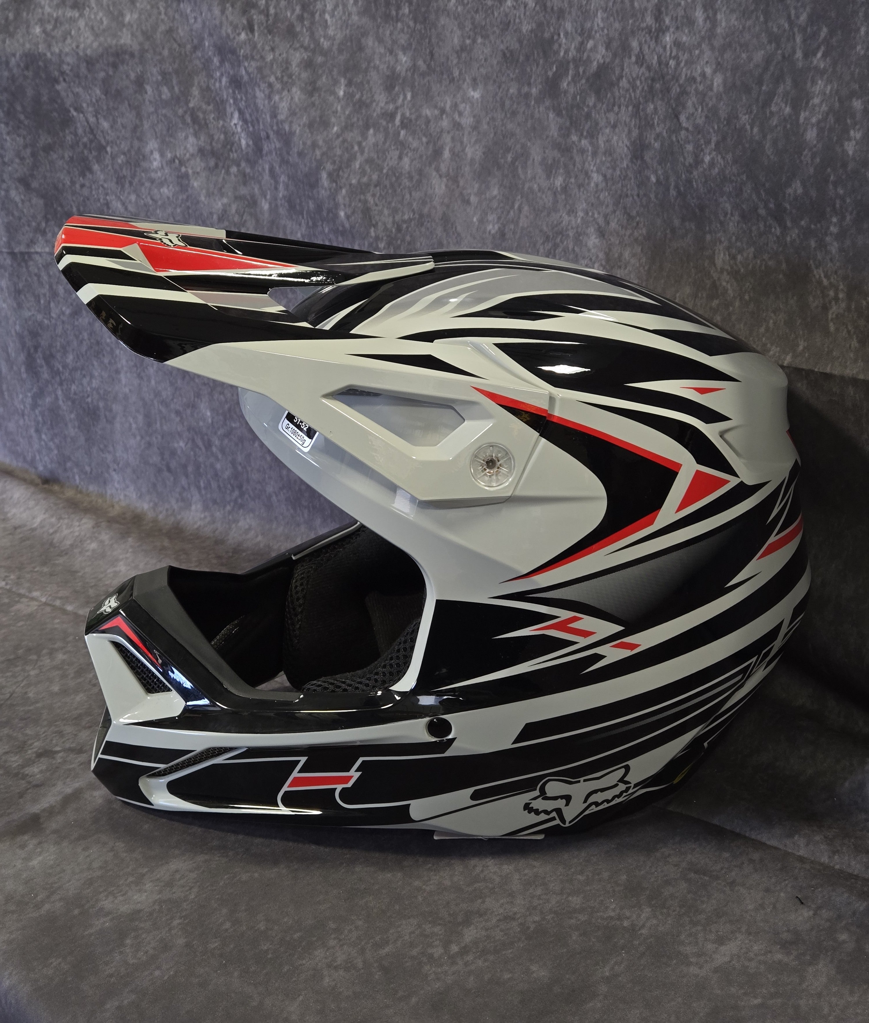 YTH V1 GOAT STRAFER HELMET [BLK]