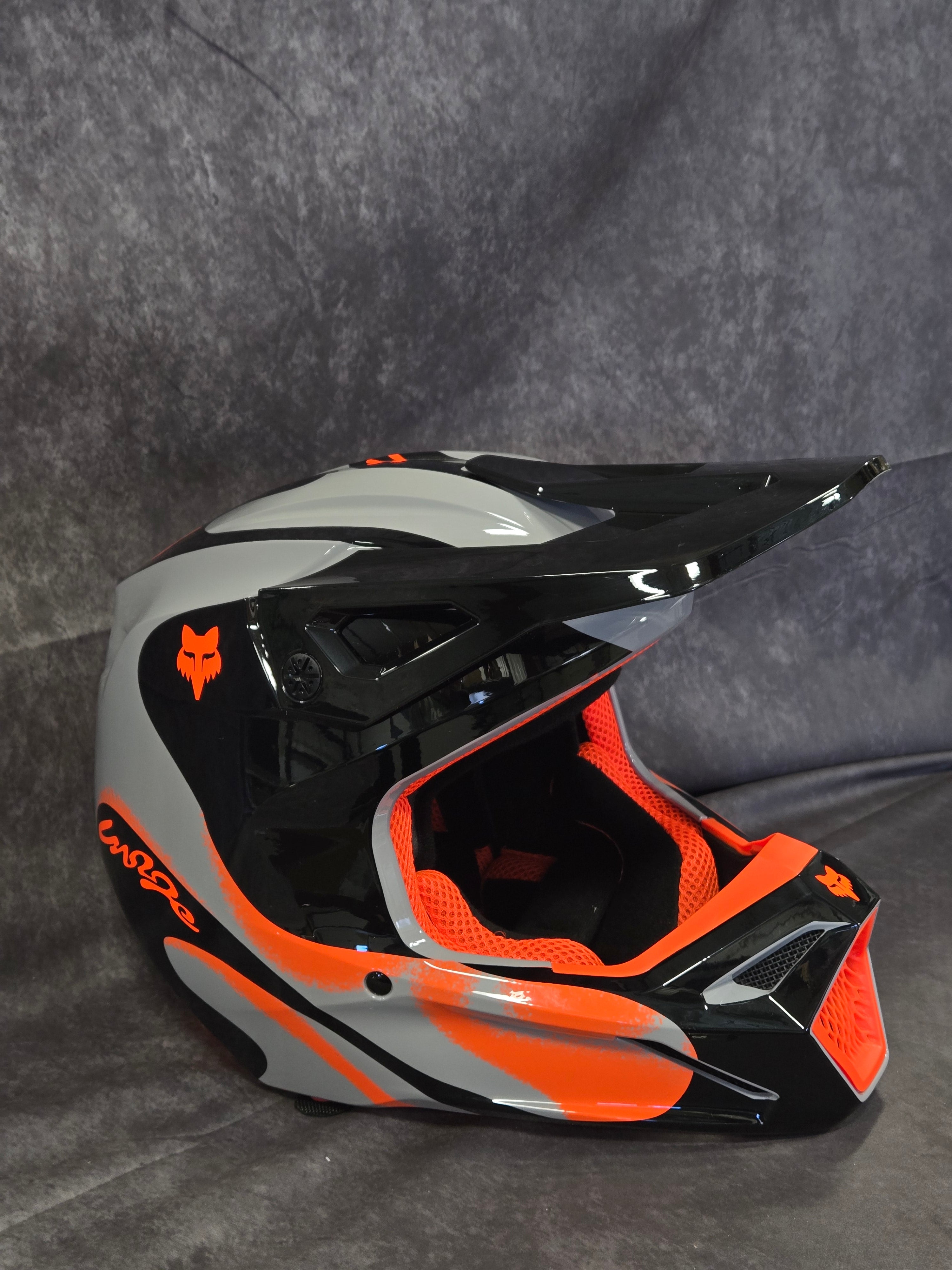 V1 EMOTION HELMET [STL GRY]